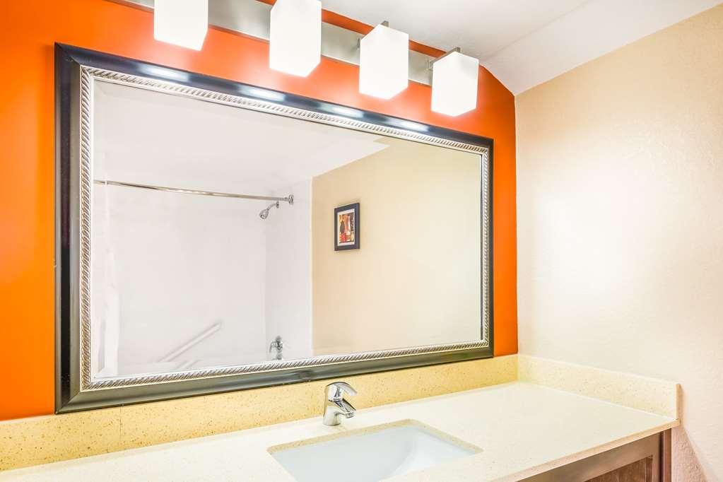 Comfort Inn San Diego Old Town Стая снимка